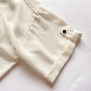 【受け渡し確認中】Pink latte ピンクラテ　プリント　シフォンシャツの画像