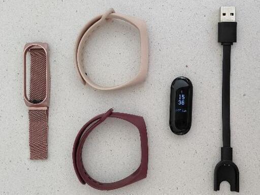 シャオミMi band 3 スマートウォッチグローバル版 替えバンド 3つ付き 歩数計 活動量計 心拍計
