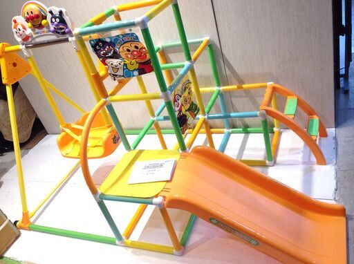 ★3760★アンパンマン　NEW　ブランコパーク　DX　すべり台　ジャングルジム　ブランコ　鉄棒　室内遊具　2~5才