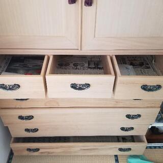 値引きし再出品　桐タンス　美品　2分割の画像