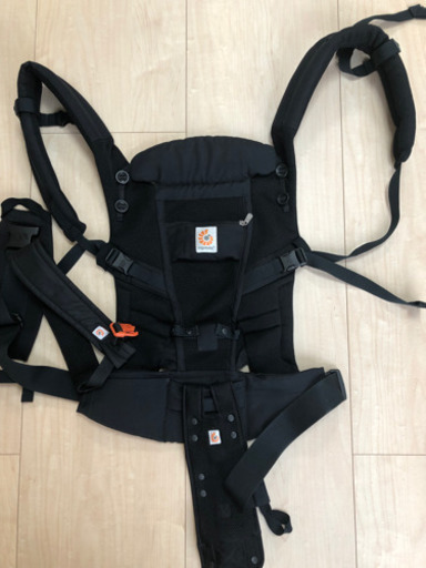 【エルゴの抱っこ紐】7000円で売ります