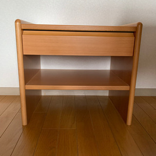 ベッド、ベッド下収納、サイドテーブル、3点セット、無料❗️の画像