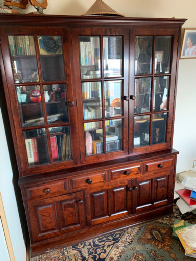 北海道家具？食器棚