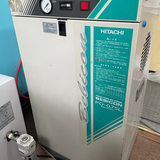 1馬力コンプレッサー2台とエアードライヤー