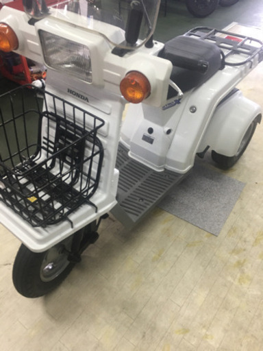 5000kmの新車です