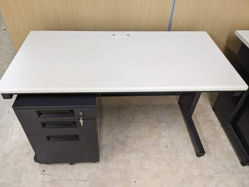 オフィスデスク 120*60*70 PLUS キャビネット付き