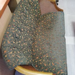 2人がけソファと1人がけソファの画像