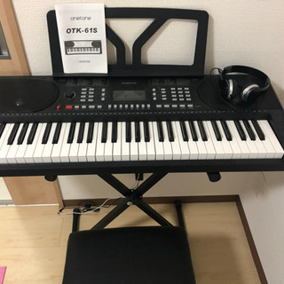 電子ピアノ