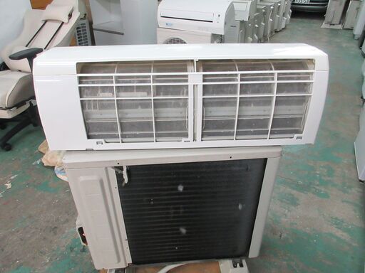 2011 Daikin 12 畳- 無料のエアコンの設置