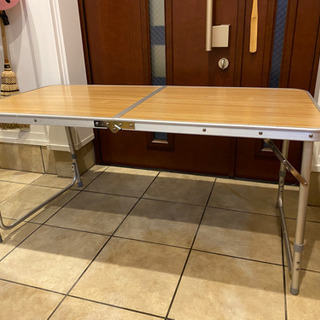 アウトドアテーブル レジャーテーブル アルミテーブル 120cm 高さ調整 アルミ製 折り畳み 花見 BBQ レジャー キャンプ ベージュの画像