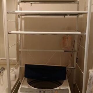 無料です! 洗濯機上　収納棚