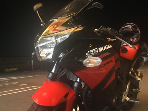 CBR250R 無限カラー　スマホホルダー、右側予備装甲（新品）付き