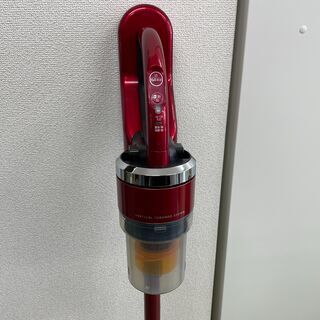 【リサイクルショップ　ピカソ　小松原】TOSHIBA　バッテリー式コードレスクリーナー　トルネオV　ルビーレッド　の画像