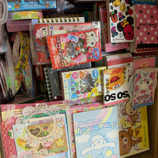 文房具、鉛筆、メモ帳、ぬいぐるみ　25kgまとめ売りの画像