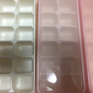 製氷器、保存容器 セットの画像
