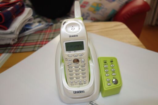 ユニデン Unidenデジタルコードレス留守番電話機 UCT-002