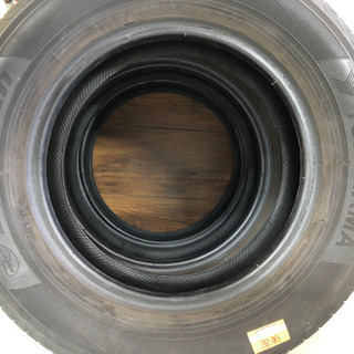 185/70R14 タイヤ　無料の画像