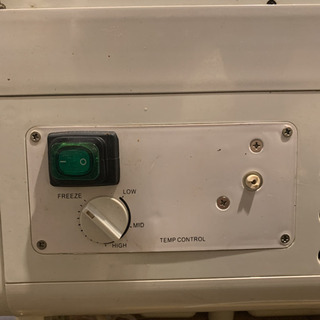 2016年製　4面ガラス卓上ショーケースの画像