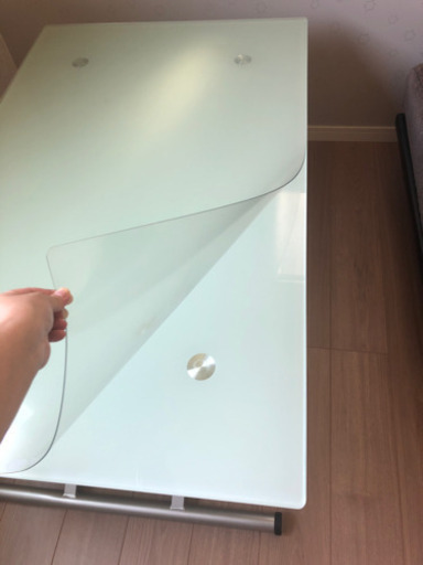 ニトリ　ガラステーブル　美品