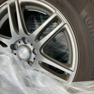 スタッドレスタイヤ225/65R17T ハリアーの画像