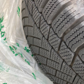 スタッドレスタイヤ225/65R17T ハリアーの画像