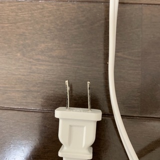 使用期間2ヶ月　扇風機 30cm リビング扇 押しボタンスイッチ 風量調節3段階 タイマー機能付き 換気 ホワイト AMT-KC30(W)の画像