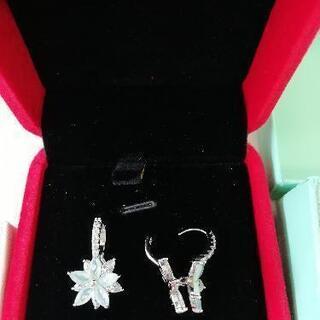 409◇未使用一部訳あり◇個性派ピアス4点セットの画像