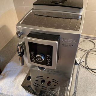 デロンギ（DeLonghi） コンパクト全自動エスプレッソマシン 「 ECAM23420SB 」 マグニフィカS スペリオレの画像