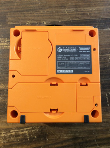 中古品 NINTENDO ゲームキューブ