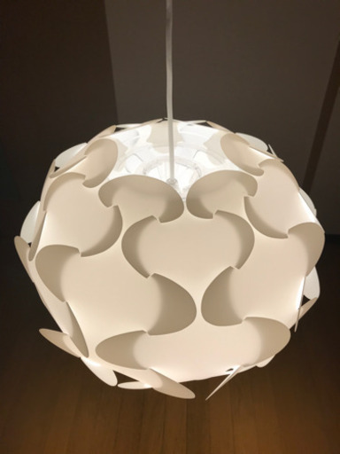 IKEA 照明　白