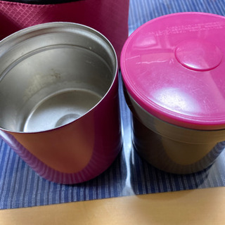 お弁当箱の画像