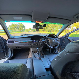 BMW525i