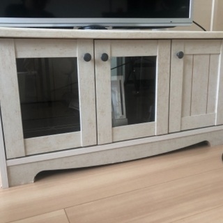 テレビ台　カントリー調の画像