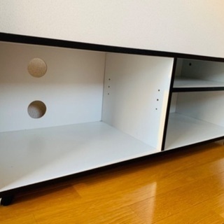 [無料]55インチ対応テレビ台(美品)の画像