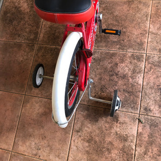 中古自転車　補助輪付き子供（２〜５歳位かな？）の画像