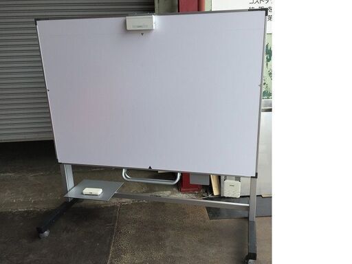 オフィス用ホワイトボード 幅181×高さ183.5ｃｍ　大きいホワイトボード