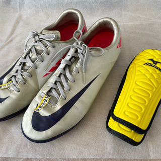 NIKE ナイキ フットサルシューズ マーキュリアル