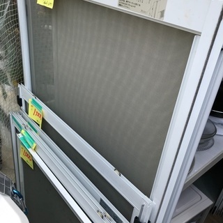 中古網戸　各種販売しております。