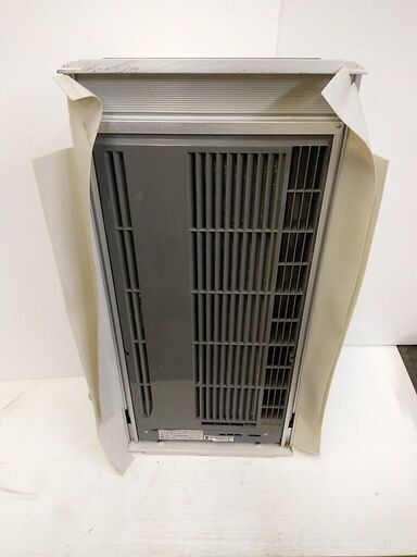 窓エアコン 18000円 小泉 2013年製 枠あり リモコンあり 取付工事不要