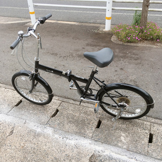 折りたたみ自転車✨6段階変速ギア付き✨20インチ　黒✨中古品✨防...