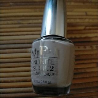 OPI  ピンクベージュ系