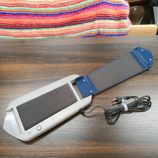 無料！ネクタイプレッサー✨ZOJIRUSHI✨WE-A15-AA✨ネクタイの結び目をプレスしてくれます✨通電確認済✨中古品の画像