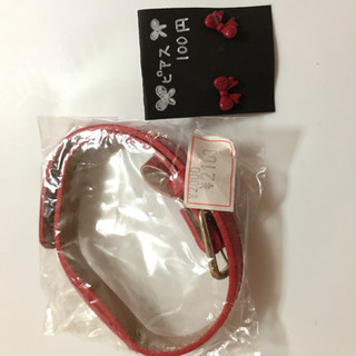 ベルトブレスレット ピアス