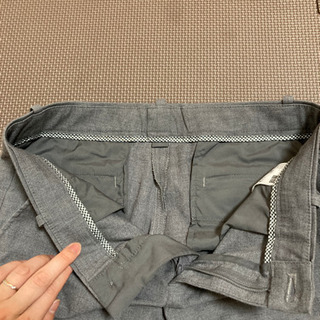 【差し上げます】ユニクロ アンクルパンツ グレーの画像