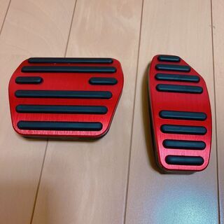 日産車用 ペダルカバーセット（赤）おまけ（ドアプロテクター）付き