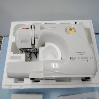 大幅値下げ　ロックカッター内蔵　ジャノメ　2WAYコンパクト電子ミシン N-788WT