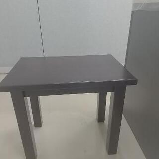 小さめのテーブル①