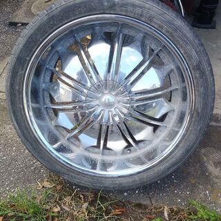 価格ご相談可能　24インチ　TYFUN製アルミホイル&タイヤ　4本セット　の画像