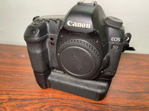 【再値下げ】シマシタ！Canon 5DMark2 ボディ　縦位置グリップセット