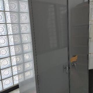ロッカー収納棚【決まりました】の画像